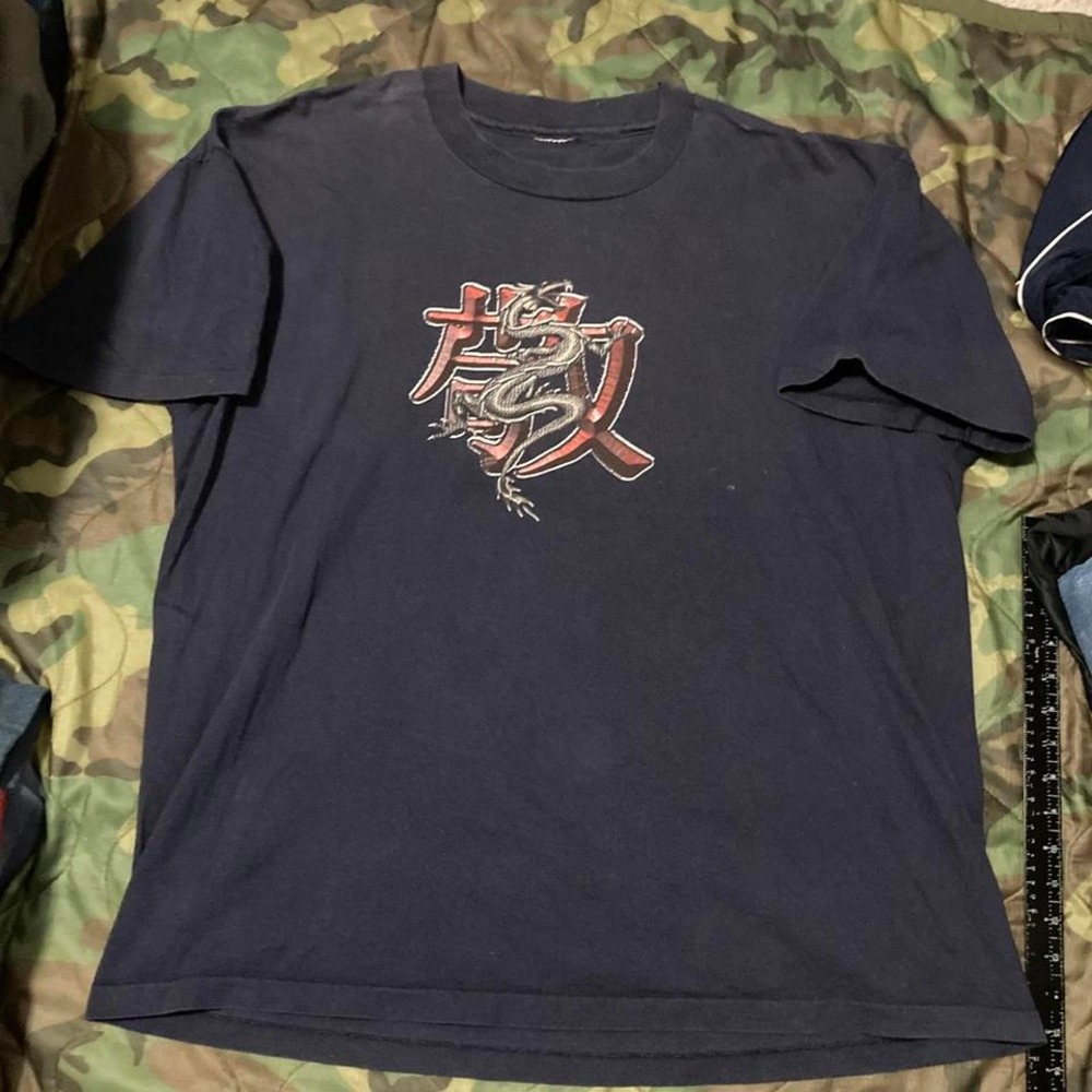 Vintage 90s dragon tee single stitch 100% cotton faded men's 2XL/24.5